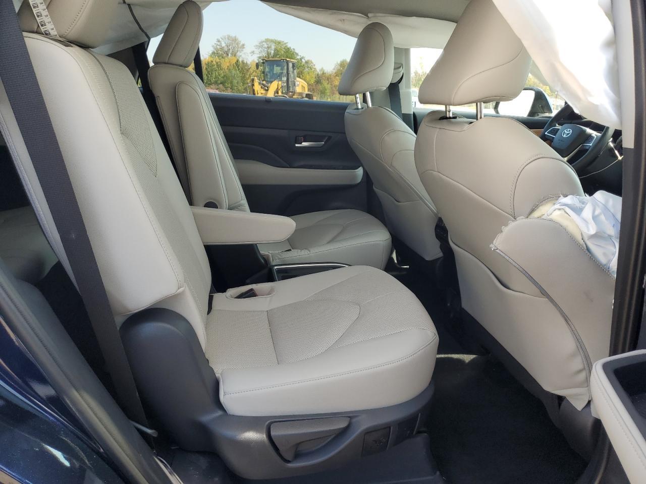 2025 TOYOTA HIGHLANDER