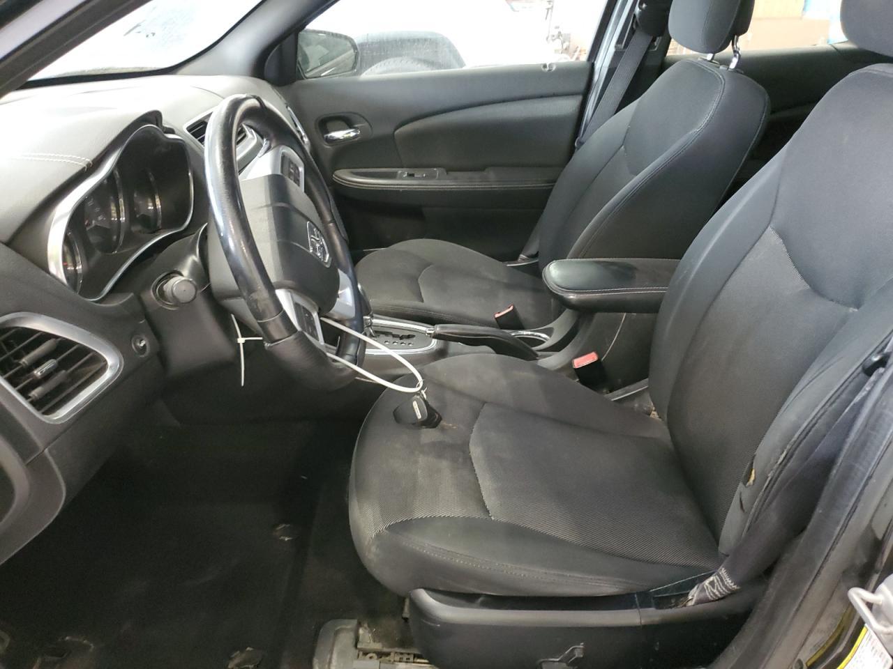 2012 DODGE Avenger