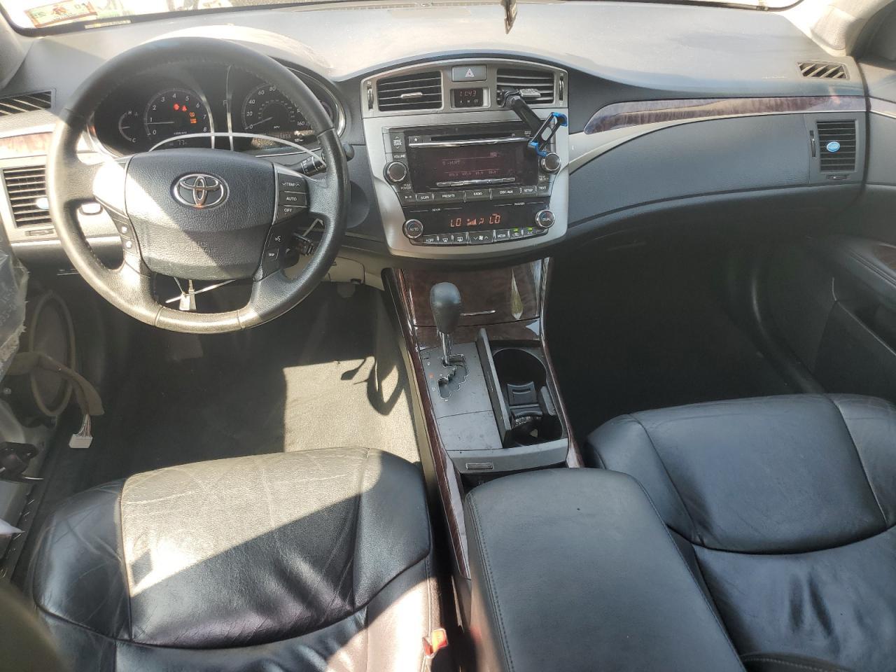 2012 TOYOTA Avalon