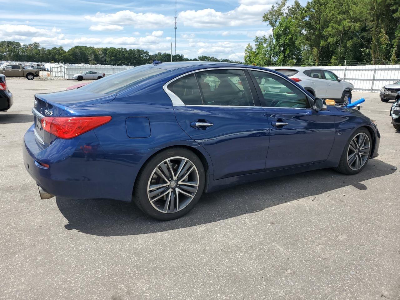2017 INFINITI Q50