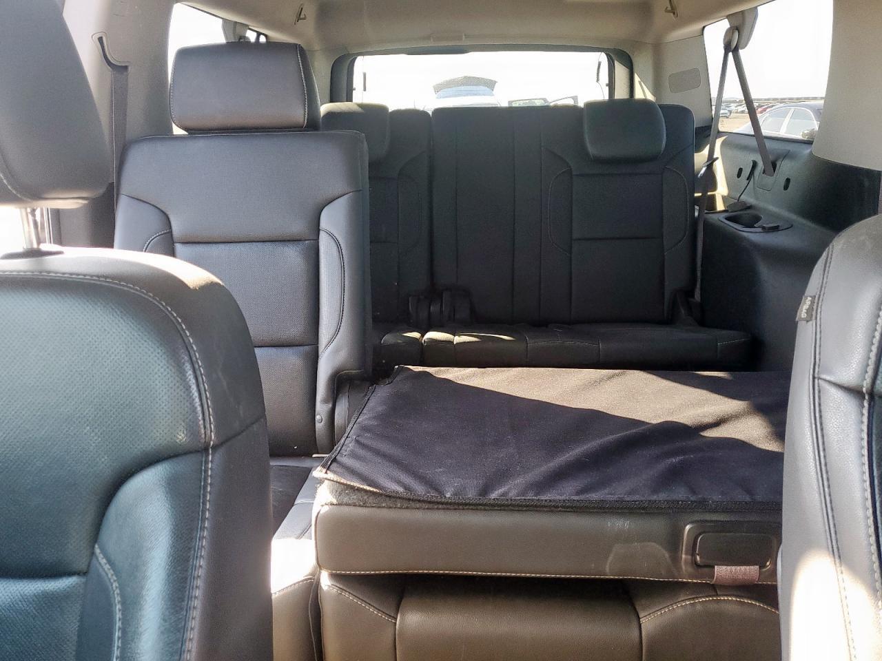 2015 CHEVROLET Suburban