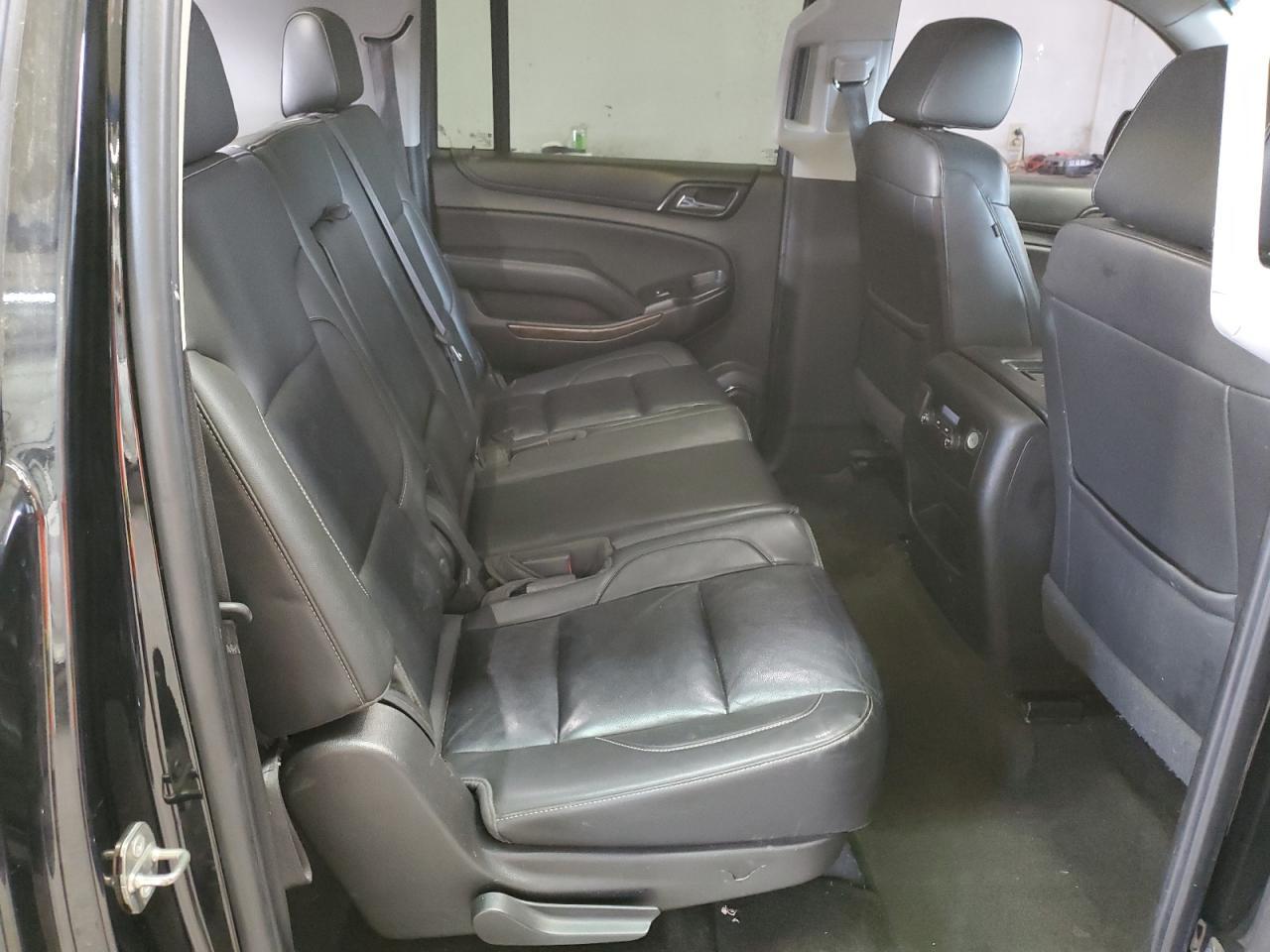 2018 CHEVROLET Suburban