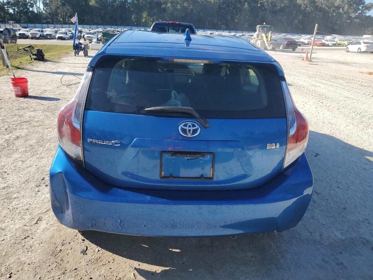2015 TOYOTA Prius c