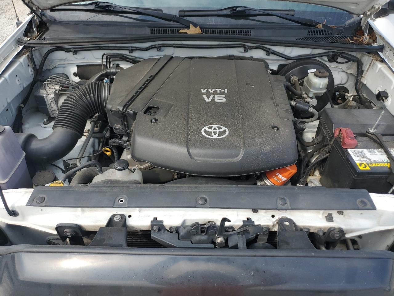 2011 TOYOTA TACOMA
