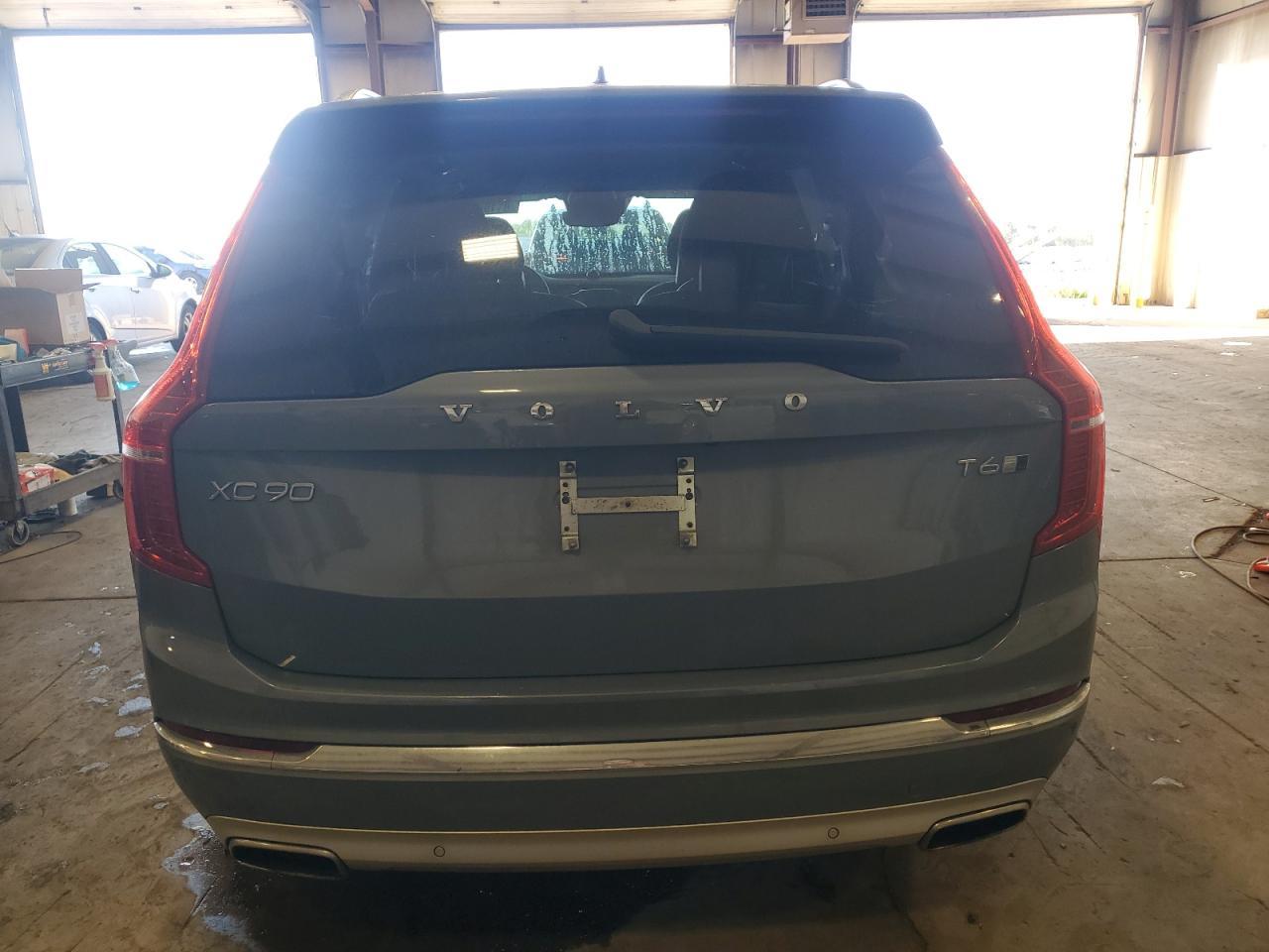 2020 VOLVO XC90