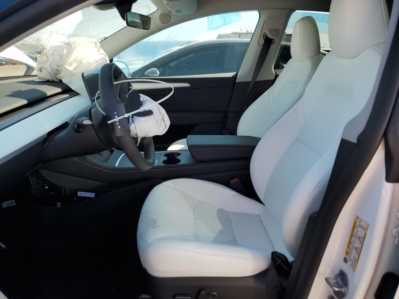 2024 TESLA MODEL Y