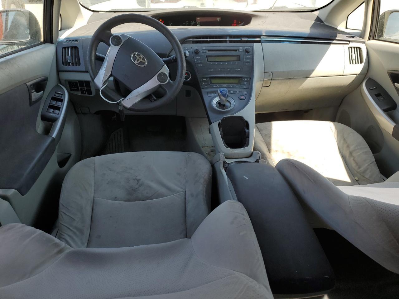 2011 TOYOTA PRIUS