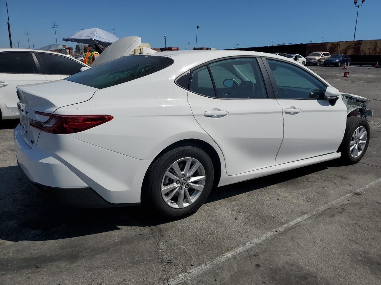 2025 TOYOTA CAMRY