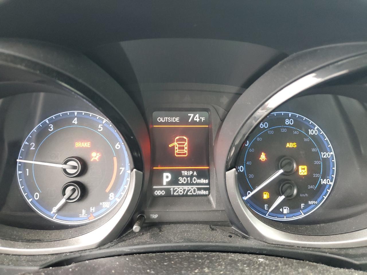 2014 TOYOTA COROLLA