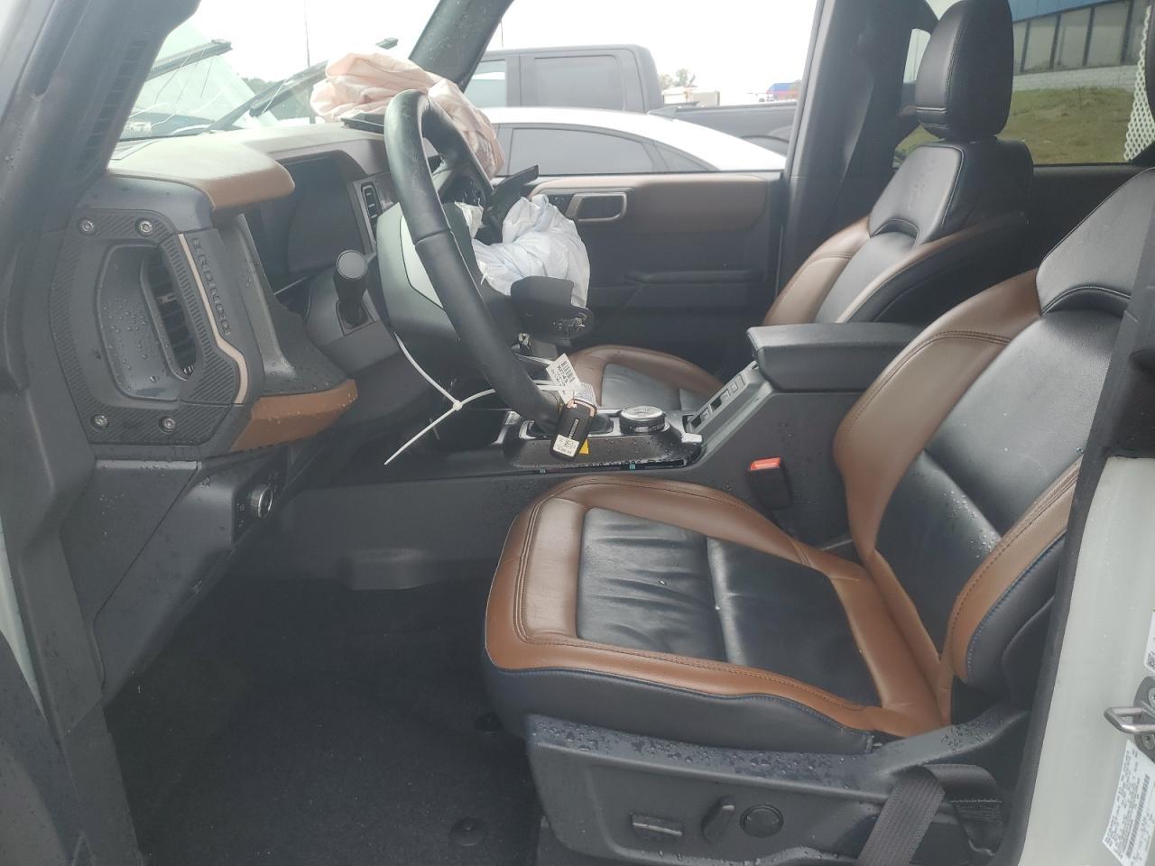 2024 FORD Bronco