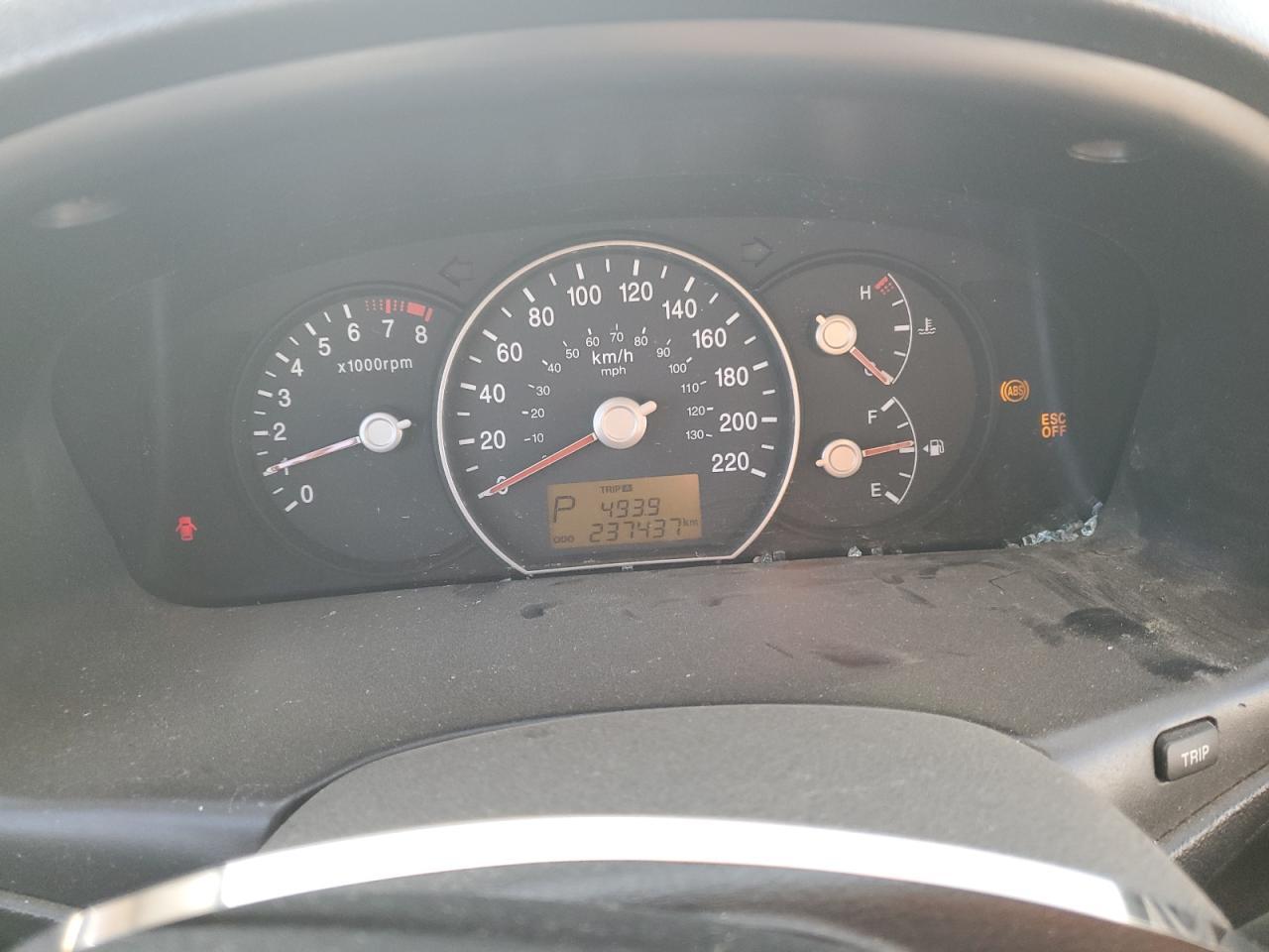 2009 KIA RONDO
