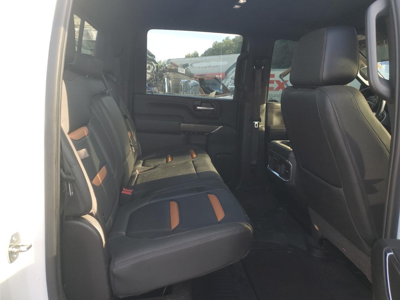 2023 GMC Sierra