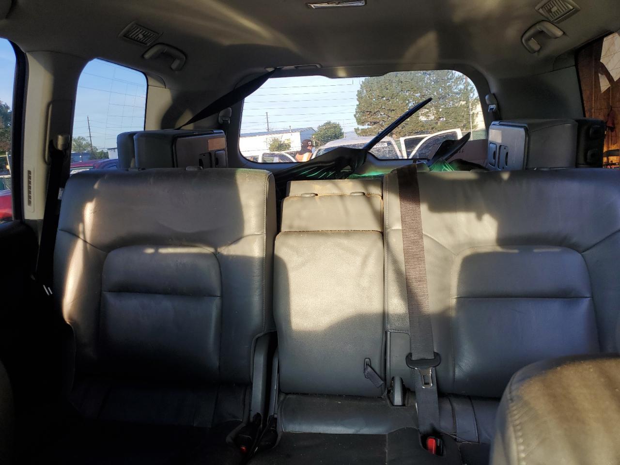 2011 TOYOTA LAND CRUISER