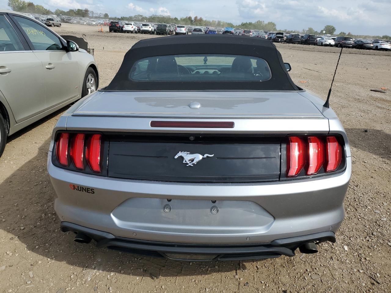 2022 FORD MUSTANG