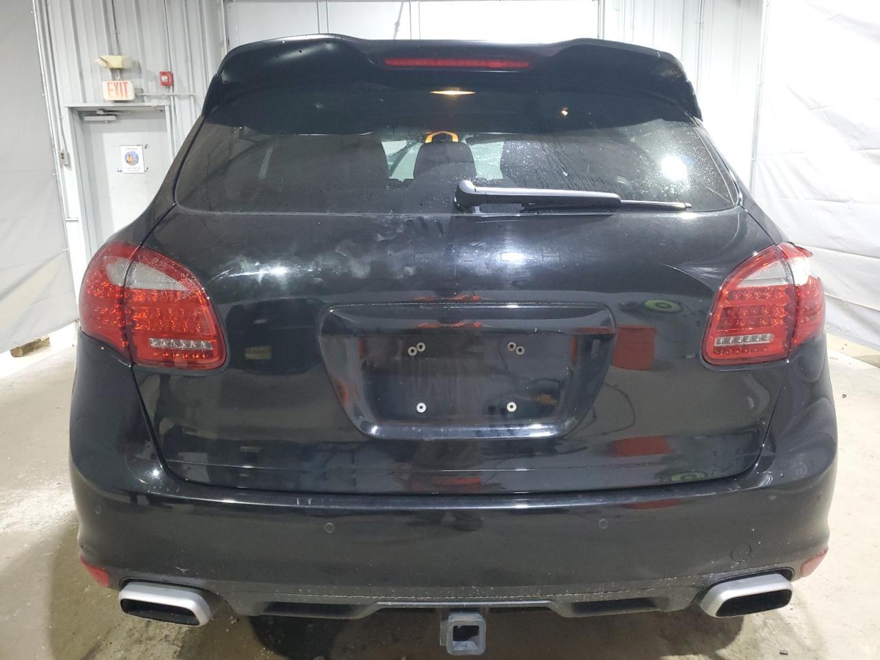 2012 PORSCHE CAYENNE