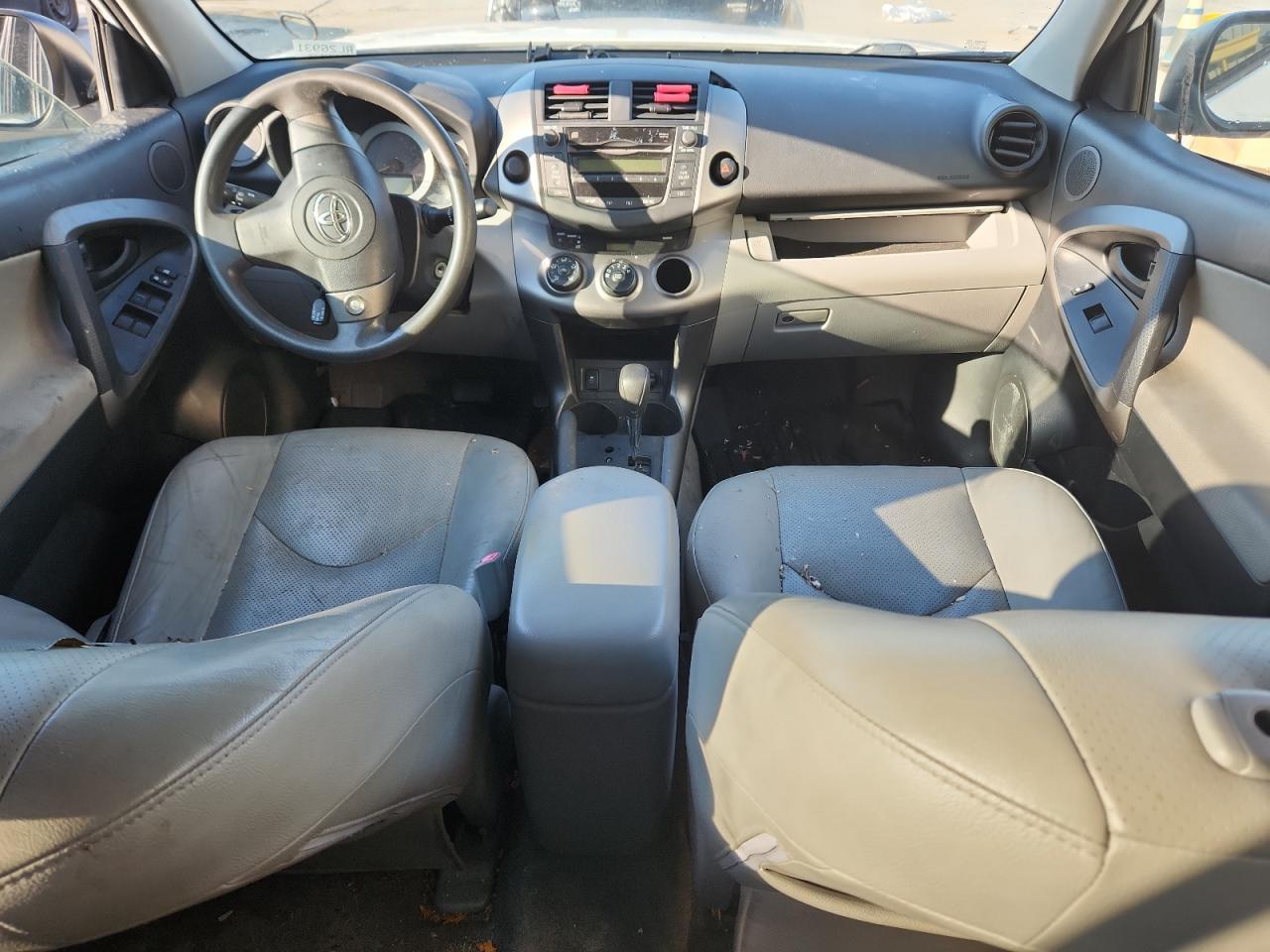 2011 TOYOTA RAV4