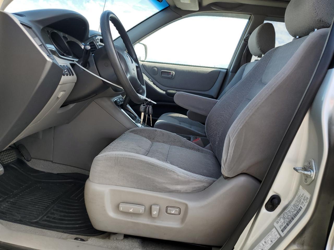 2003 TOYOTA HIGHLANDER