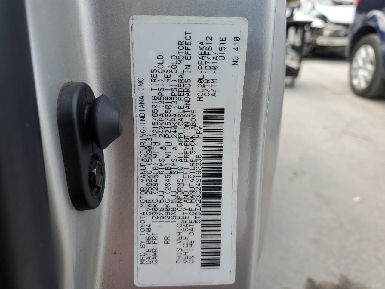 2004 TOYOTA SIENNA