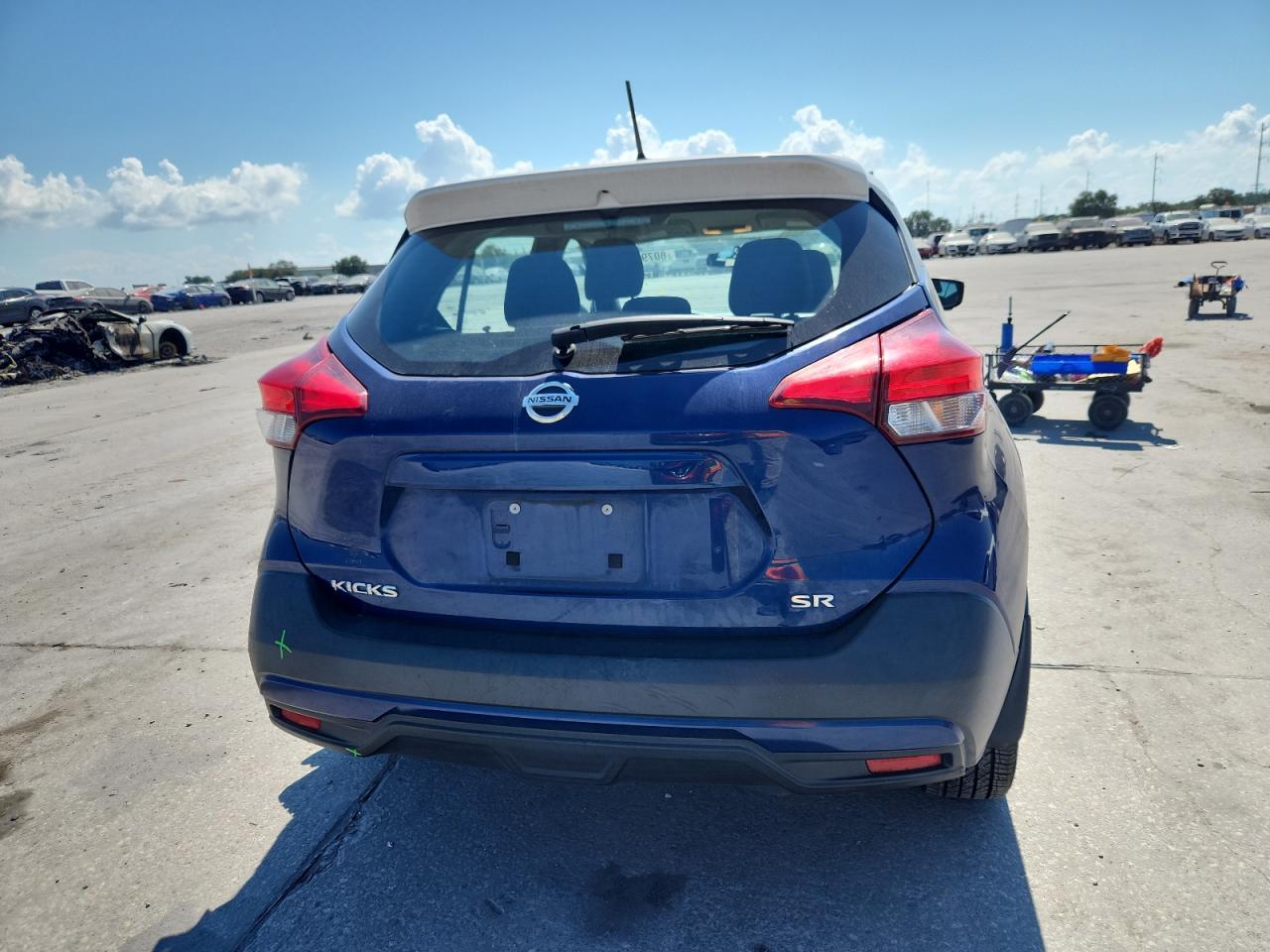 2019 NISSAN KICKS
