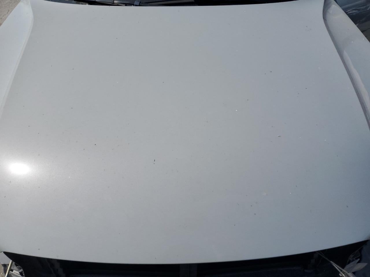 2024 VOLVO XC40