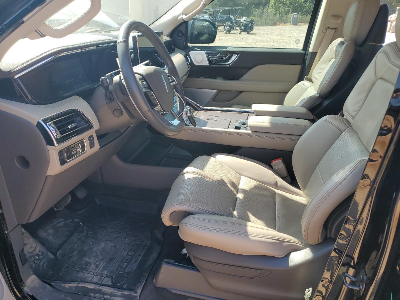 2023 LINCOLN Navigator
