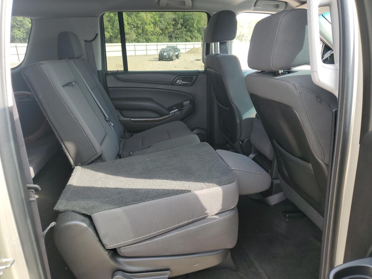 2015 CHEVROLET Suburban