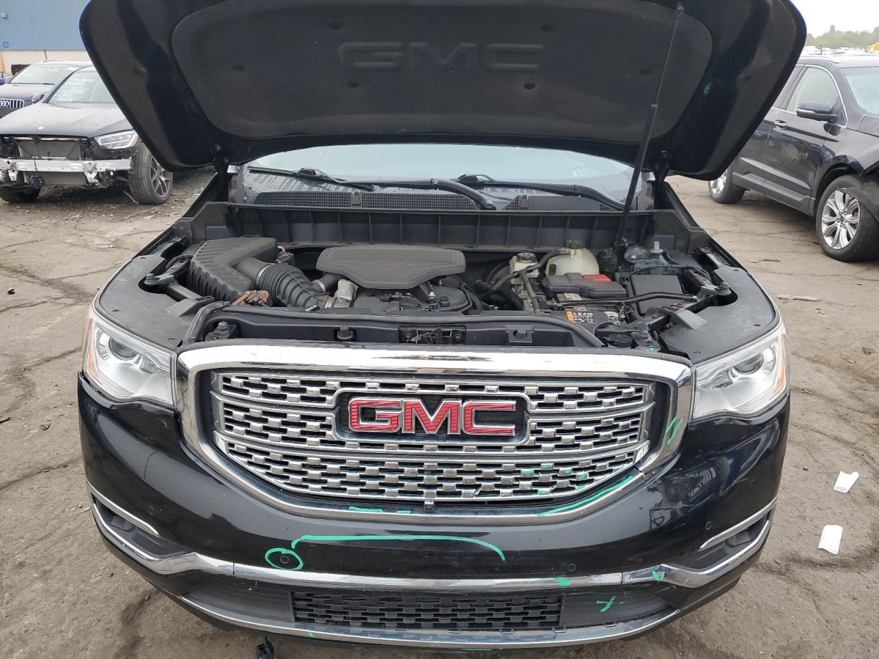 2017 GMC ACADIA