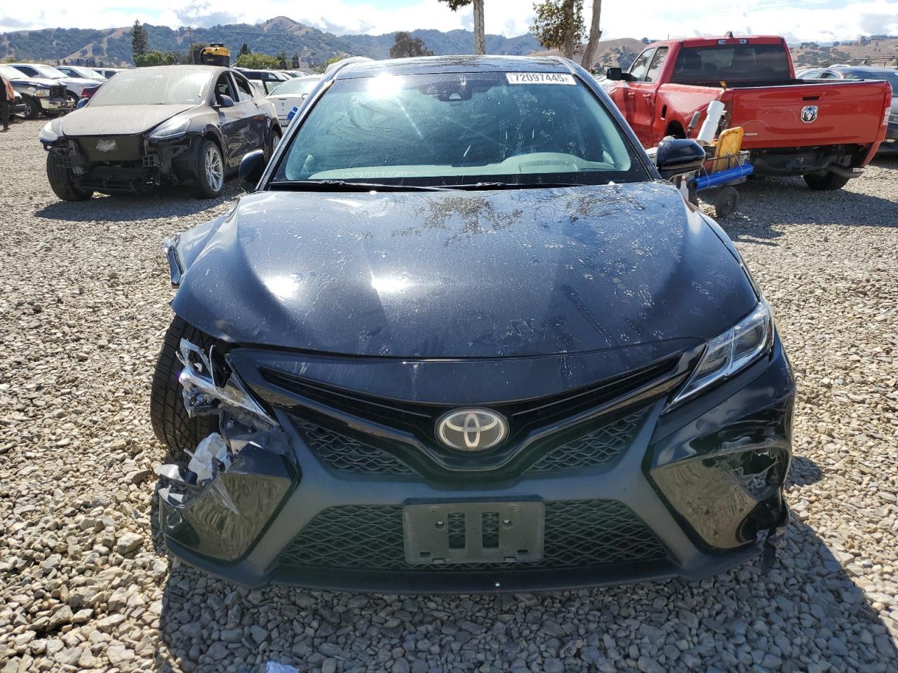 2019 TOYOTA CAMRY