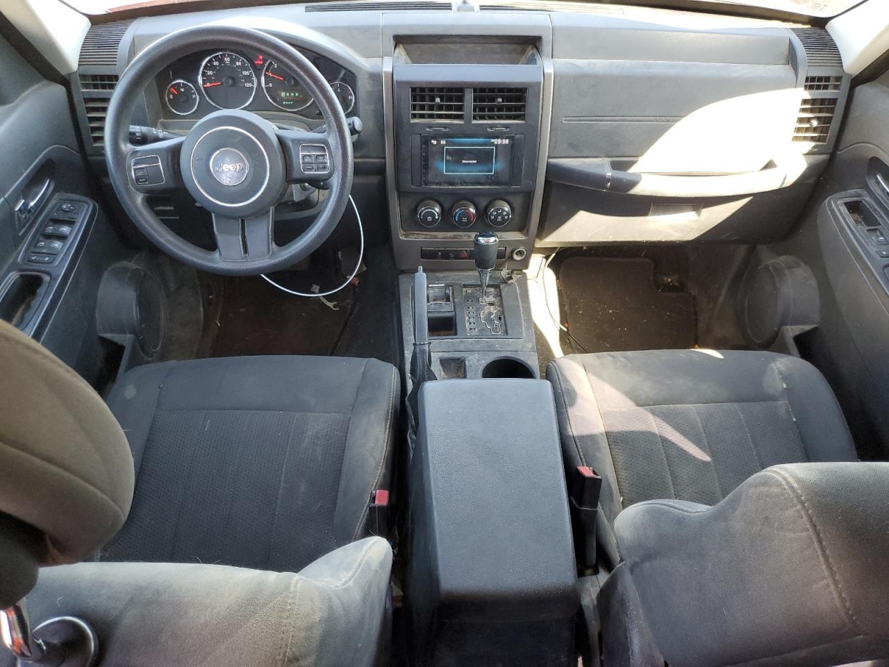 2012 JEEP Liberty