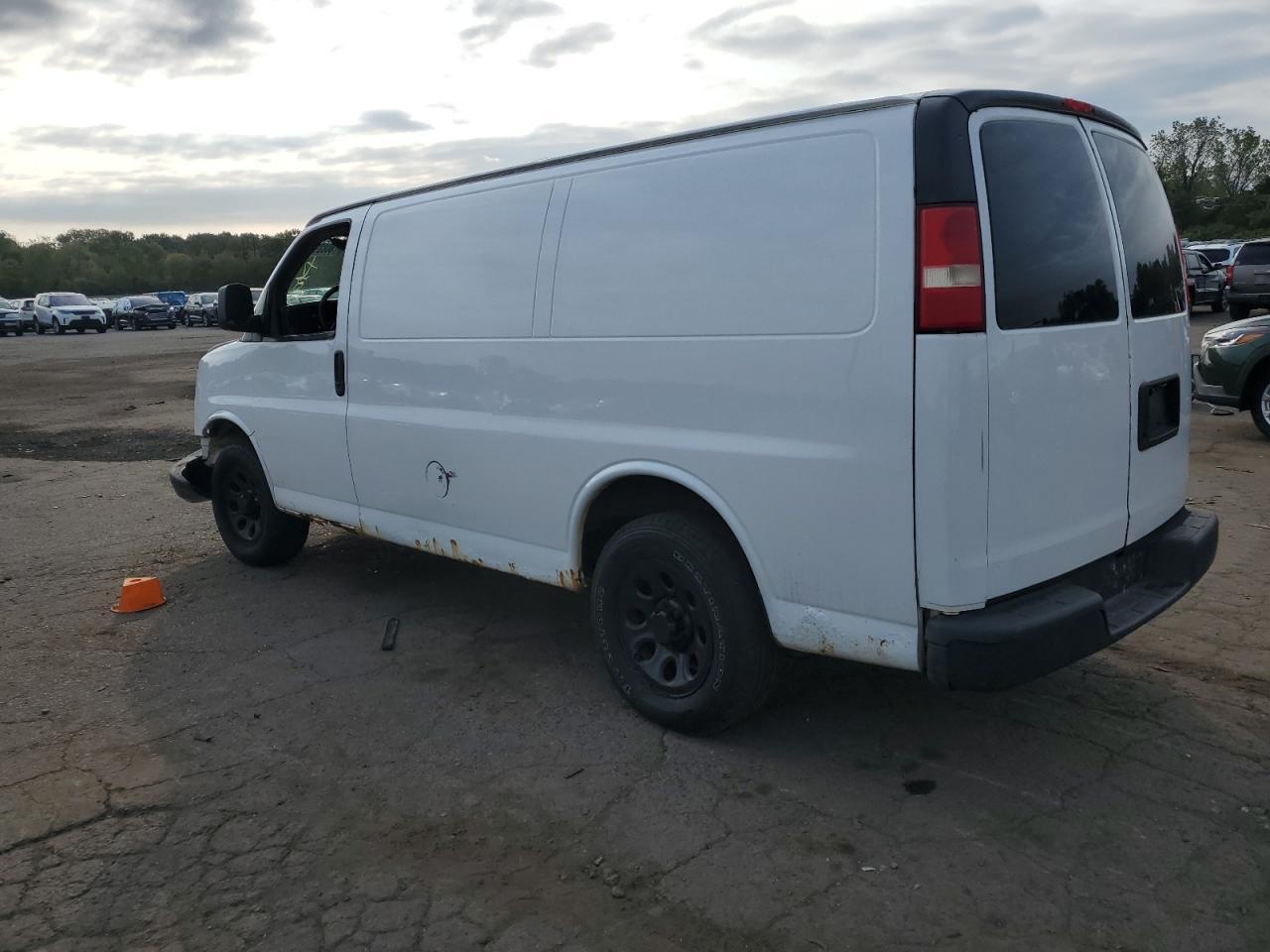 2010 CHEVROLET Express 1500