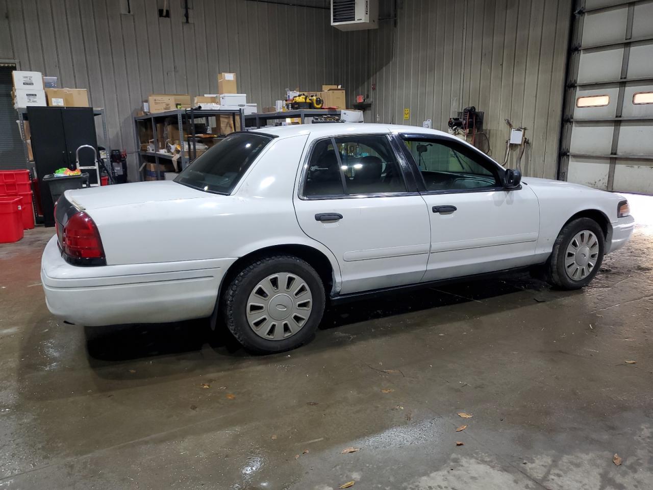 2008 FORD Crown Victoria