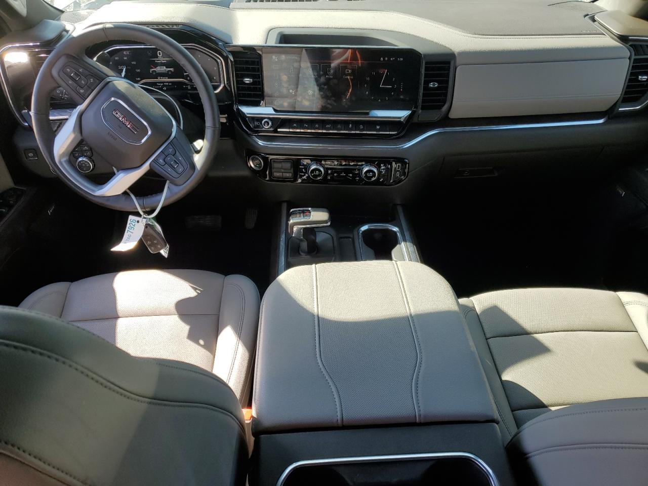 2025 GMC Sierra