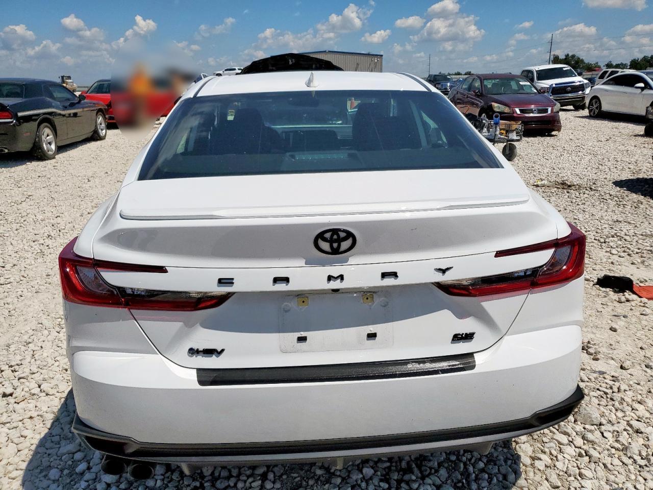 2025 TOYOTA CAMRY