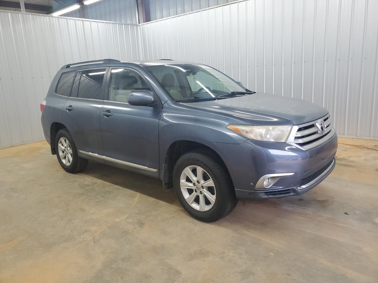 2011 TOYOTA HIGHLANDER