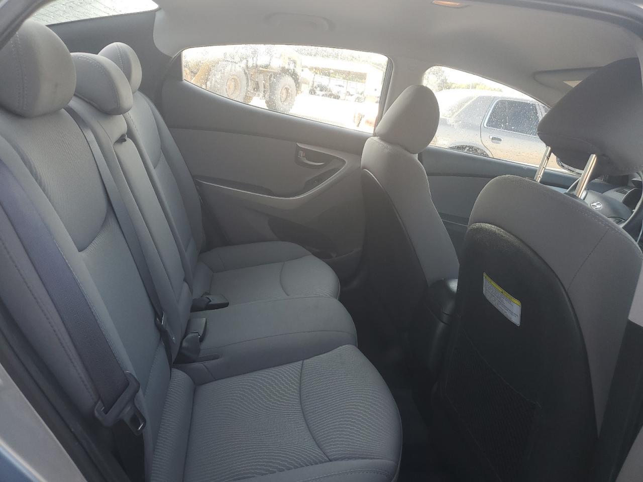 2016 HYUNDAI ELANTRA
