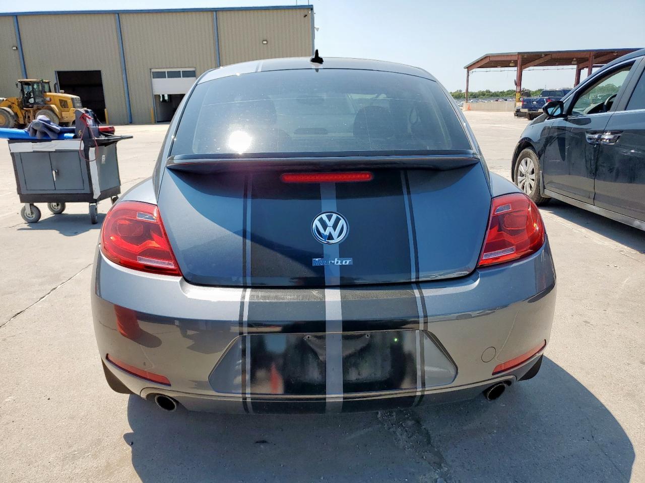 2013 VOLKSWAGEN Beetle