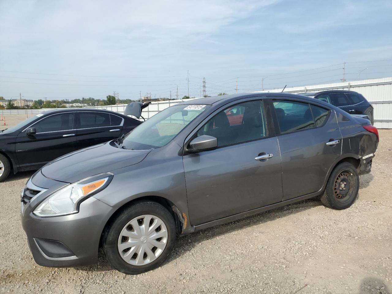 2017 NISSAN VERSA