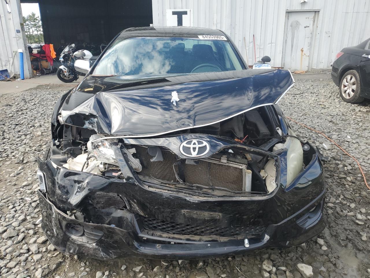 2011 TOYOTA CAMRY