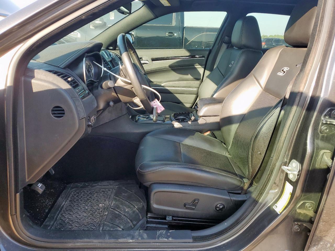 2021 CHRYSLER 300