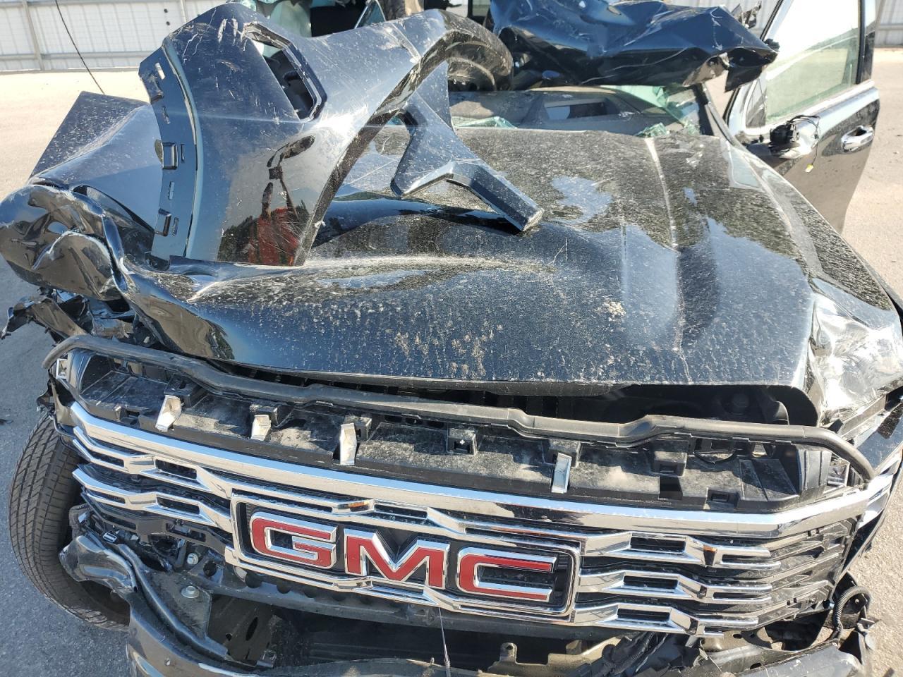 2025 GMC Sierra