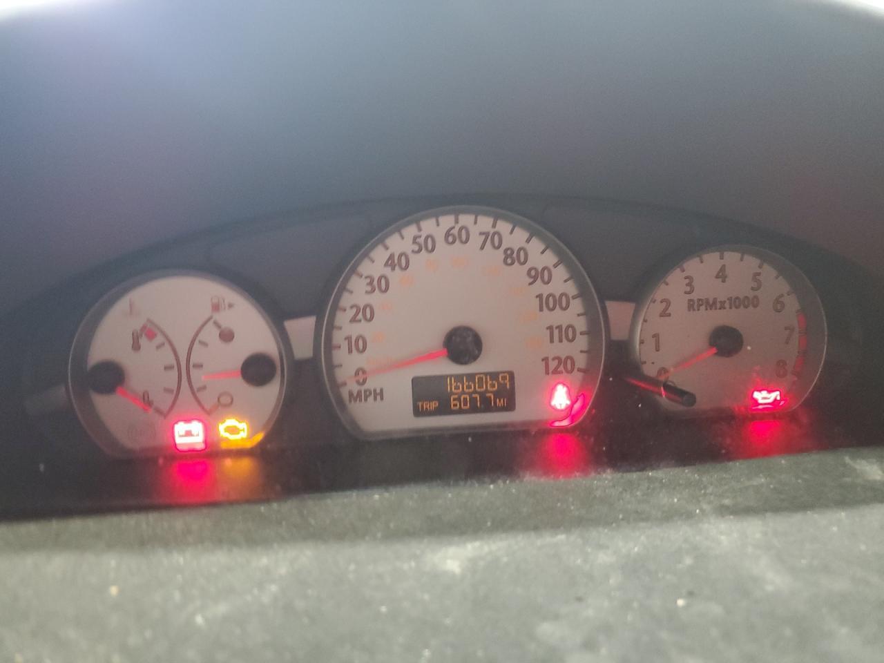 2003 SATURN Ion