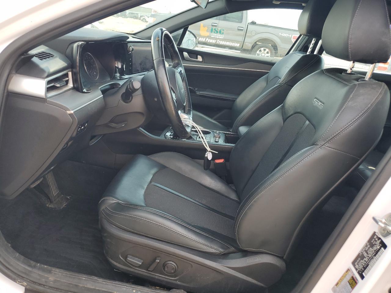 2022 KIA K5