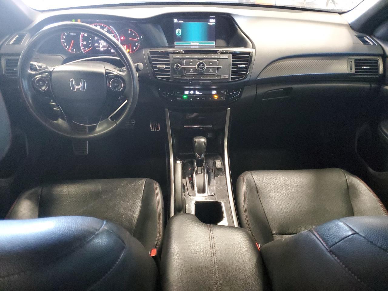 2017 HONDA ACCORD