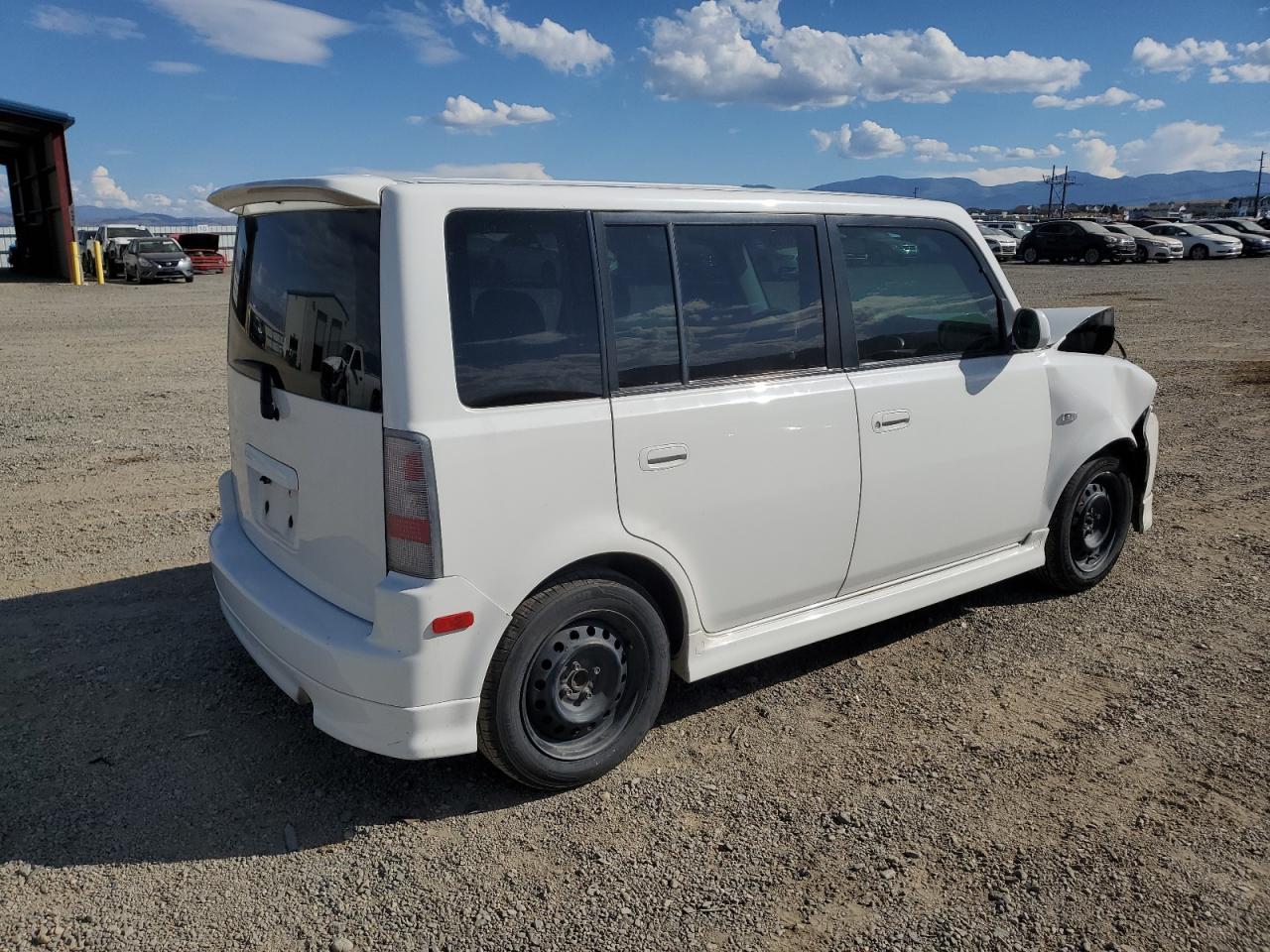 2005 TOYOTA SCION