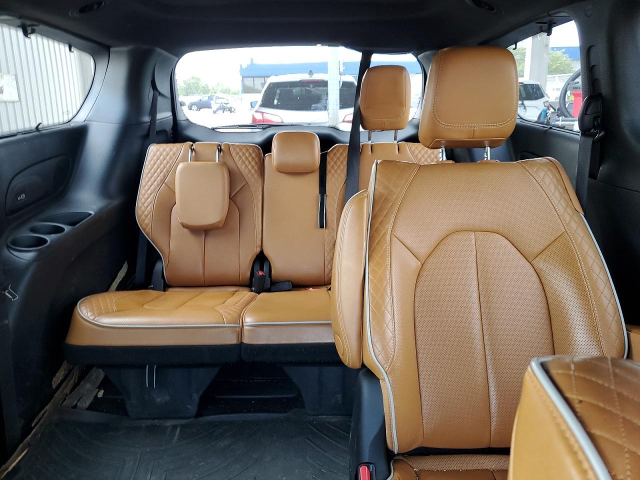 2022 CHRYSLER Pacifica