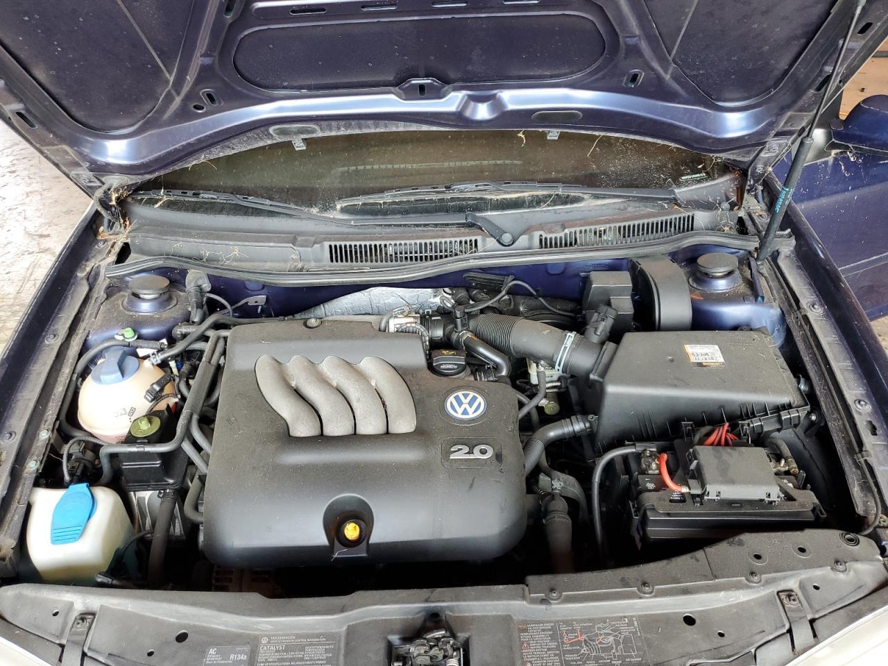 2003 VOLKSWAGEN GOLF