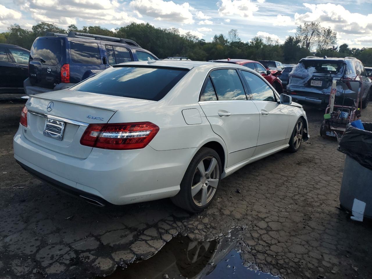 2010 MERCEDES-BENZ E-Class