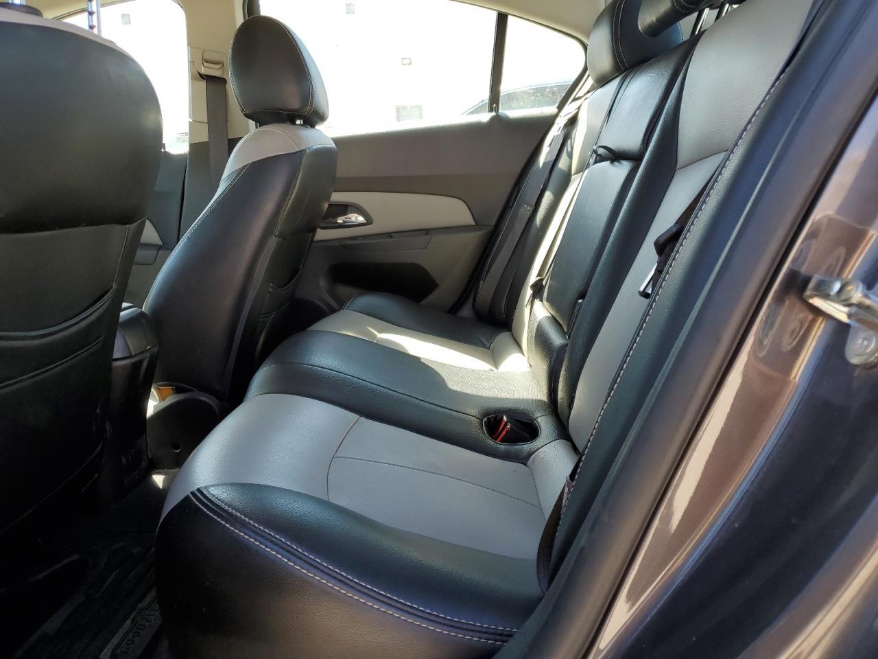 2011 CHEVROLET CRUZE