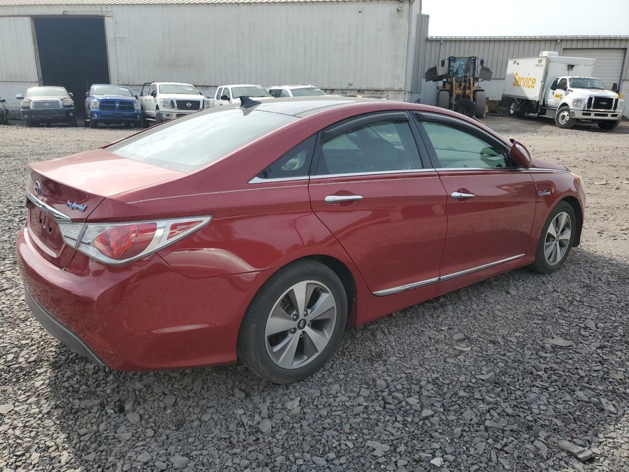 2011 HYUNDAI SONATA