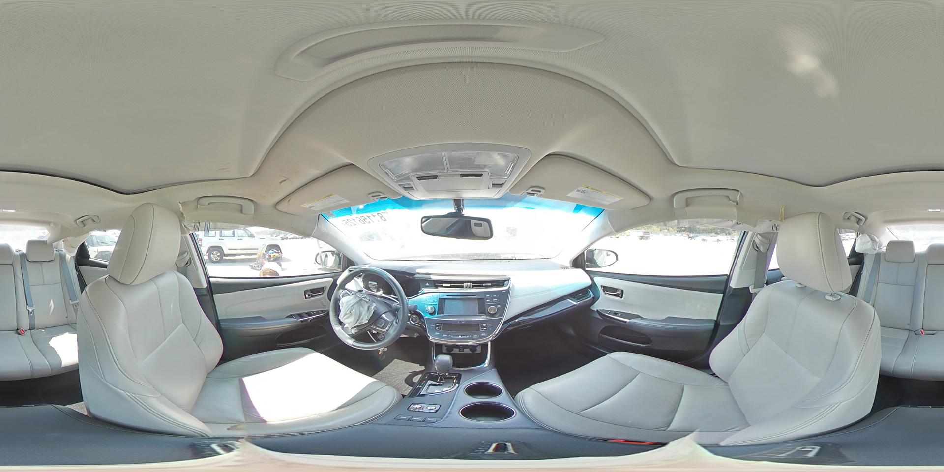 2014 TOYOTA Avalon